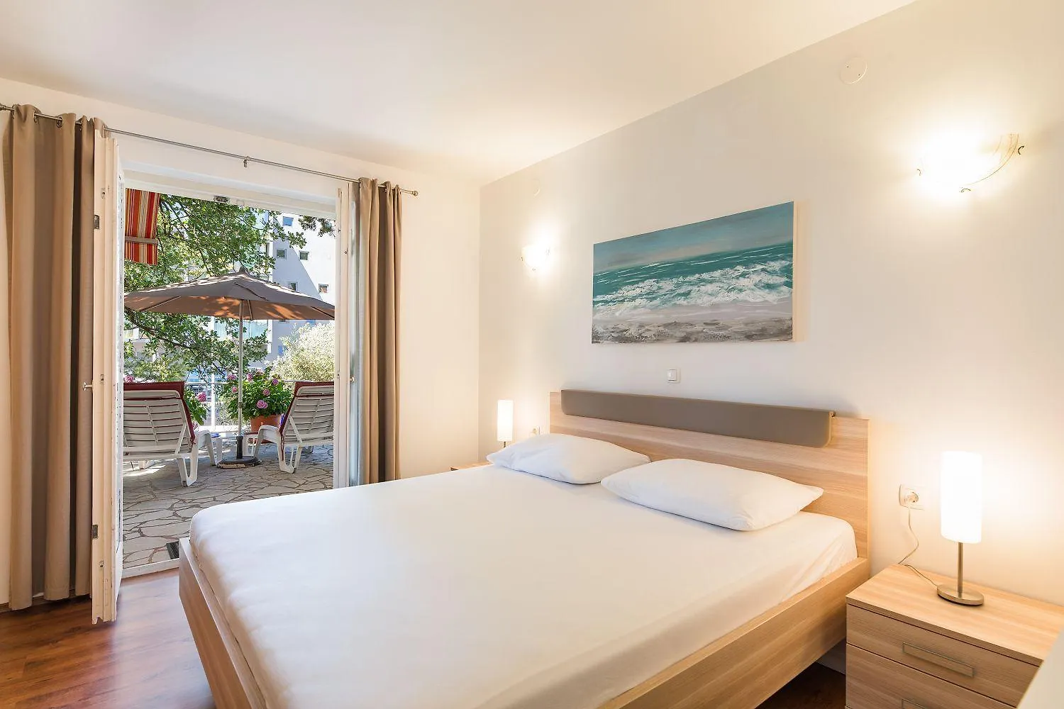 Charmantes Apartment Nur 200 Meter Zum Strand Mit Meerblick, Liegen, Grillbereich Selce