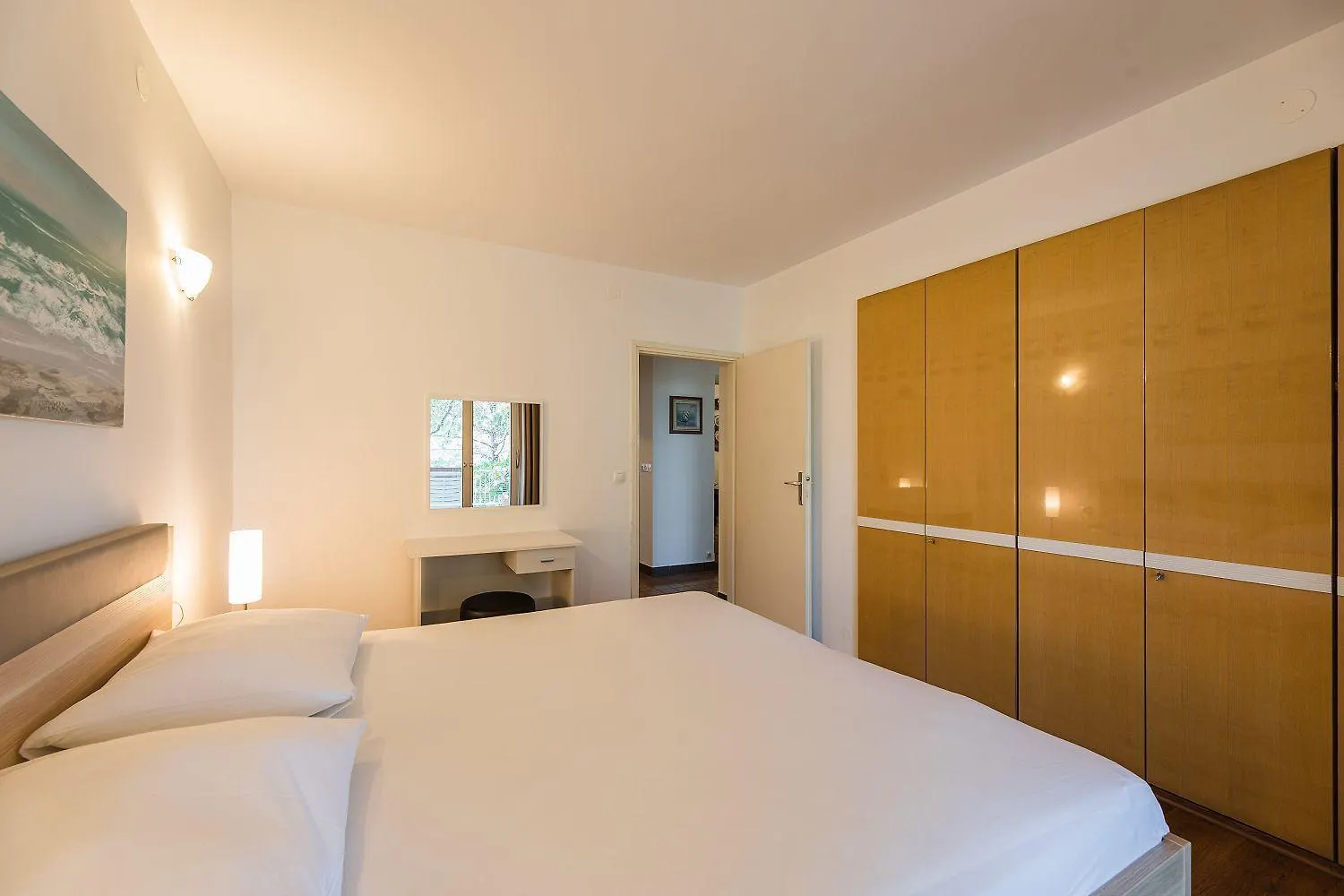 Charmantes Apartment Nur 200 Meter Zum Strand Mit Meerblick, Liegen, Grillbereich Selce