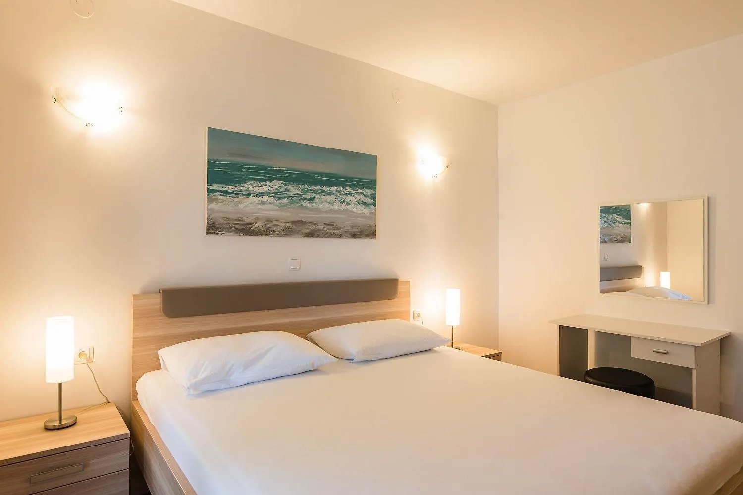 Charmantes Apartment Nur 200 Meter Zum Strand Mit Meerblick, Liegen, Grillbereich Selce 0*,  Croatia